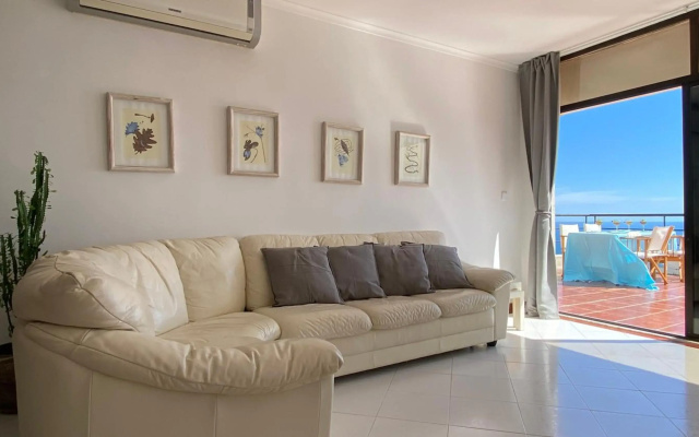 Sea View Apartment Sesimbra- Apartamento Vista Mar