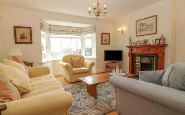 Marine Cottage