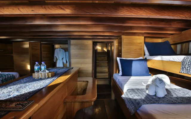 Tanaka Liveaboard