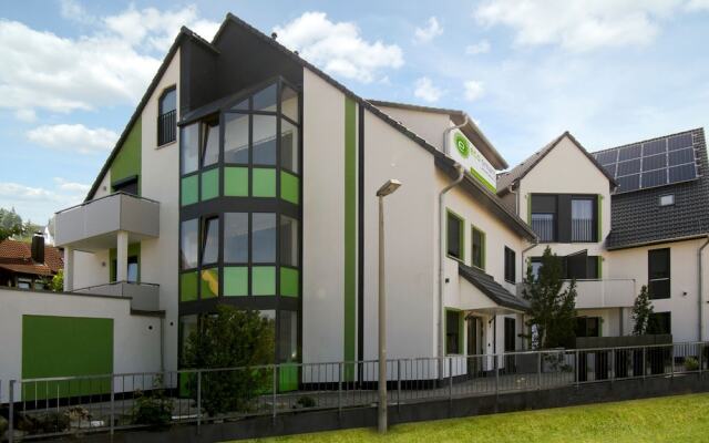 Отель Eco Smart Apartments Nürnberg Süd Германия, Нюрнберг - отзывы, цены и фото номеров - забронировать отель Eco Smart Apartments Nürnberg Süd онлайн вид на фасад
