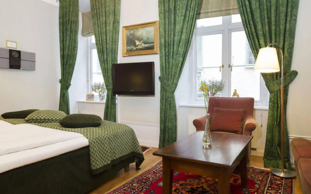 Victory Hotel