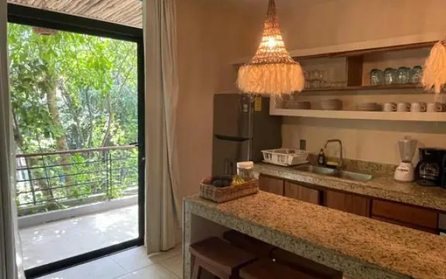 Jungle View 2bed 2bath Condo/ Wi-Fi/ Pool/ Gym