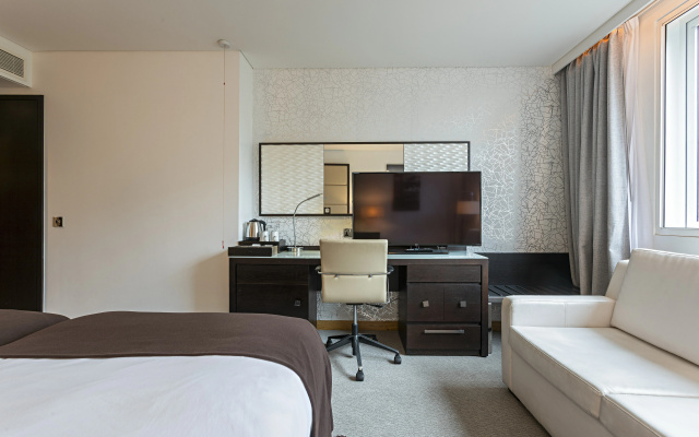 Отель Pestana Chelsea Bridge Hotel & Spa