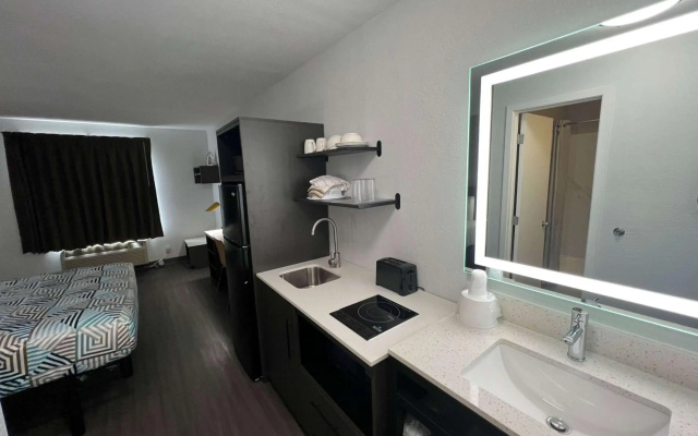 Motel 6 Altoona, IA - Des Moines East