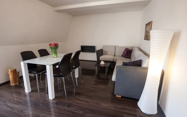 Apartment under Prague Eiffel Tower