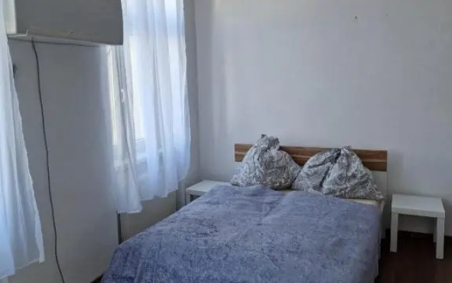 Central City Apartment 6