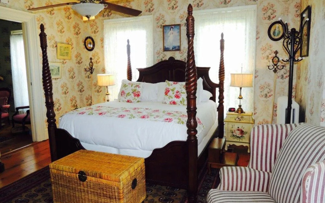 Burnap's Bed & Breakfast and Beyond