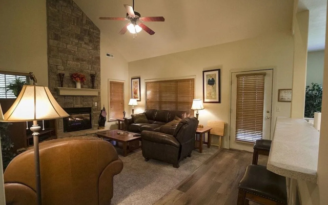 Ozark 3 Bedroom Villa by Redawning