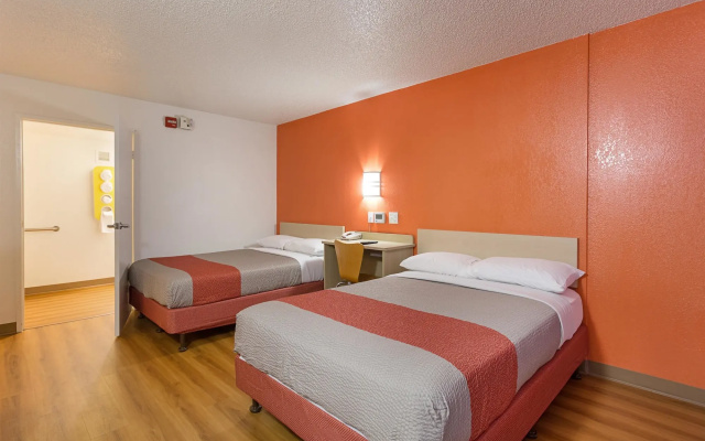 Motel 6 Baton Rouge, LA - Southeast
