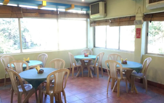 Bhammar's Inn - A Pure Vegetarian Hotel