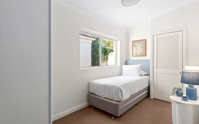 Bright 3-bed Apartment Near Coogee Beach
