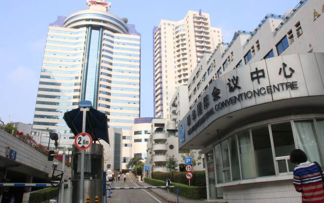 Отель Ming Wah International Convention Centre Шэньчжэнь вид на фасад