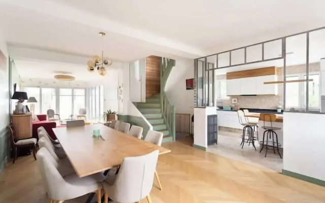 Paris Agnette Garden House