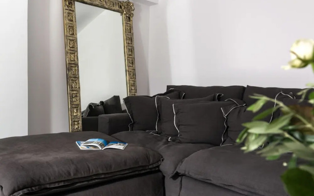 Damma Beachfront Luxury Villa