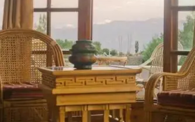 Silver Cloud Guest House