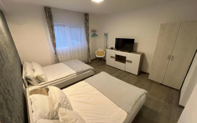 1-Beadroom Apartment with free parking
