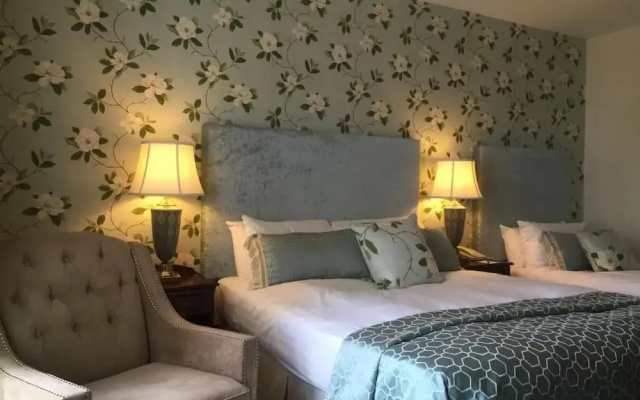 The Landmark Hotel