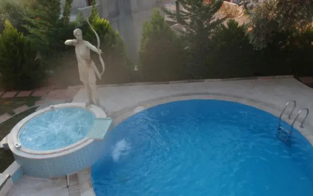 Camekan Suites