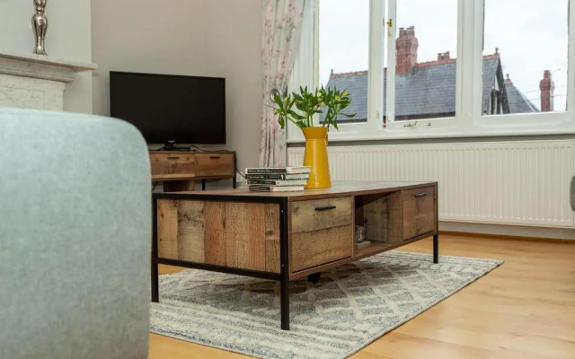 Kings Apartment