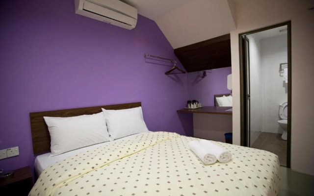 OYO 89480 Dream House Hotel