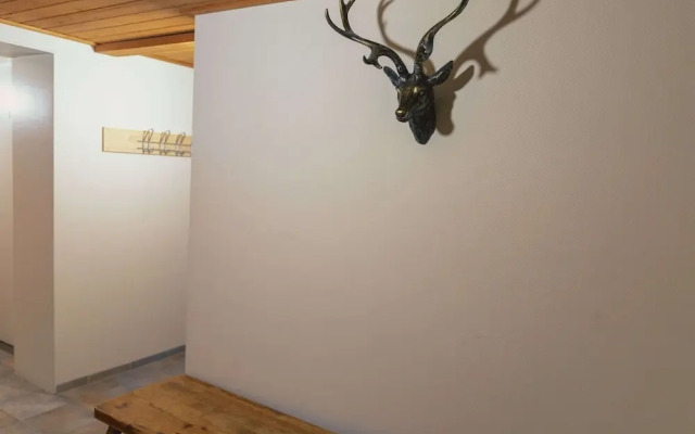 Cosy Chalet in Odeigne with Hot Tub