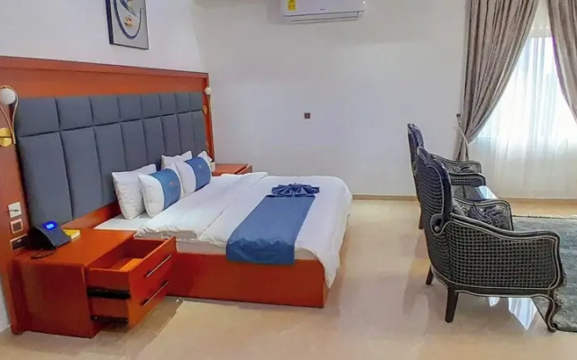 Heartland Hotel