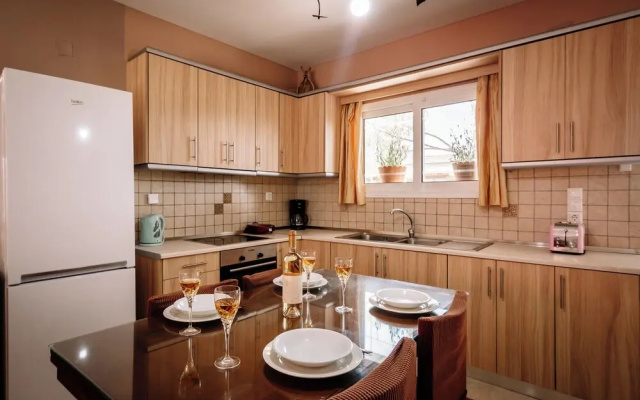 Rahes Villa With Private Swimming Pool