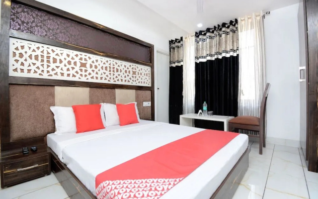 Oyo 30999 Hotel Vaishno