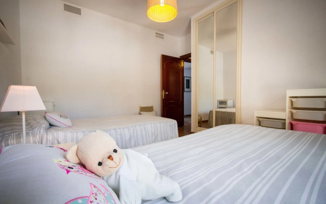 Holidays2Fuengirola Carvajal Sea Side
