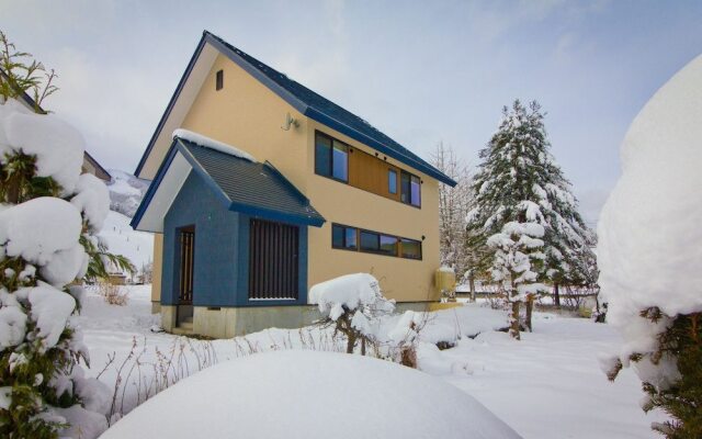 Отель Morino Lodge Hakuba Хакуба вид на фасад