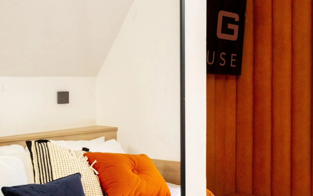 The Snug Townhouse