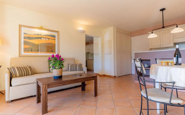 Provence Country Club (LSS210)