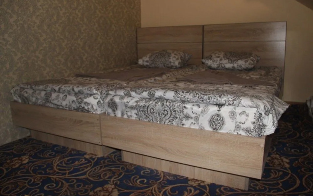 Armenner Hostel And Tours