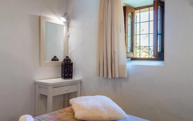 New! Villa Savinar in Es Cubells