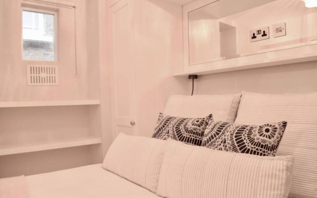 Отель 1 Bedroom Property Near Hyde Park Великобритания, Лондон - отзывы, цены и фото номеров - забронировать отель 1 Bedroom Property Near Hyde Park онлайн комната для гостей