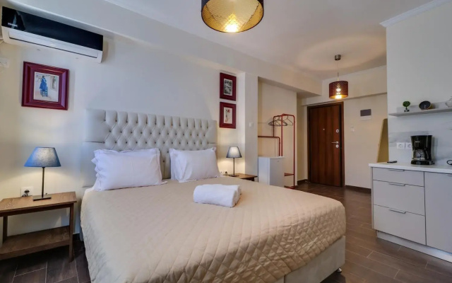 Ermou Fashion Suite #509 @ Plaka - King Size Bed