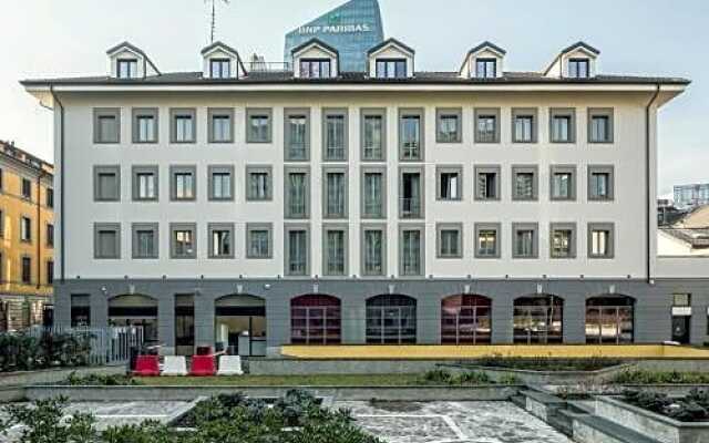 Отель Fifty House Soho вид на фасад