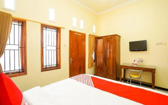 OYO 521 Majapahit Homestay Syariah 1