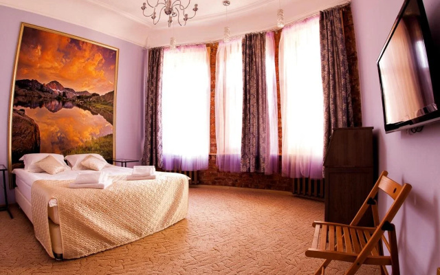 Отель Амплуа 