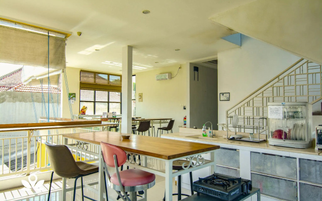 Family Guest House Kupang Baru
