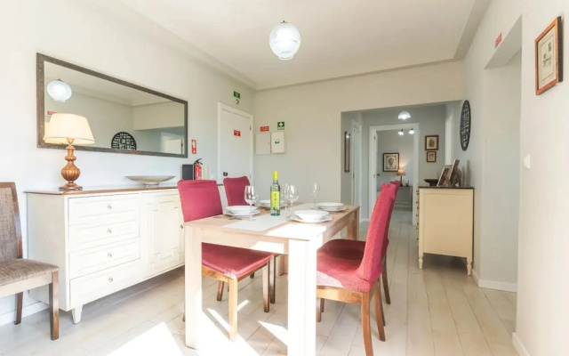 Bays Secrets Apartment by Atlantic Holiday