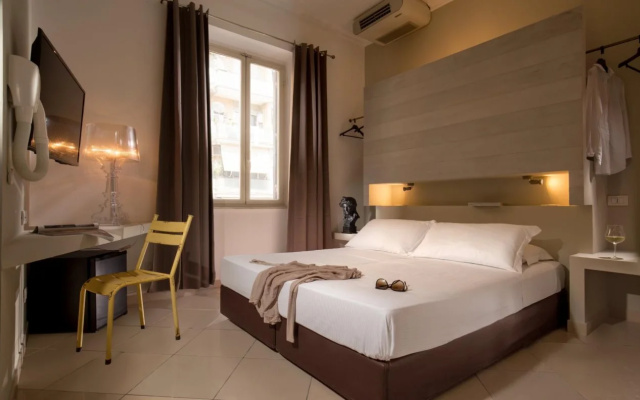 Crossroad Hotel