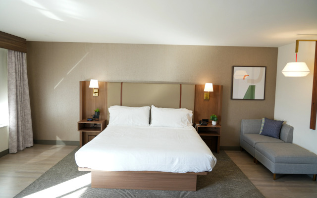 Holiday Inn Hotel & Suites PHOENIX AIRPORT by IHG