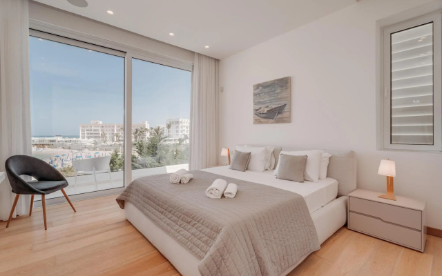 Blue Waves Protaras Beachfront Villa 3