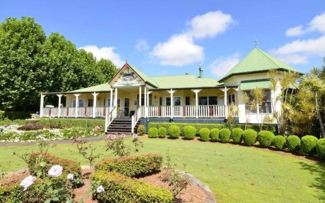 Rosevillehouse Bed & Breakfast