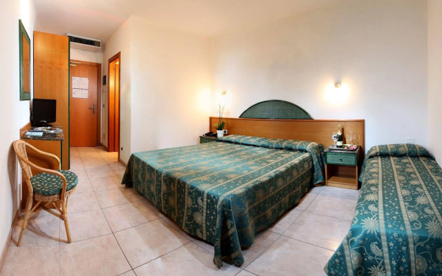 Hotel Mediterraneo