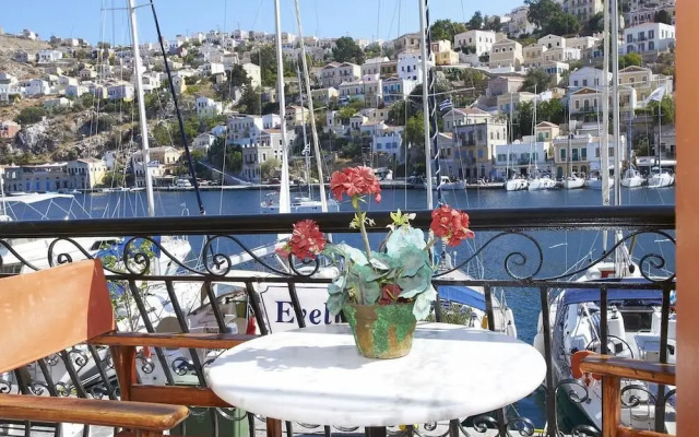 Symi Port View Apartment