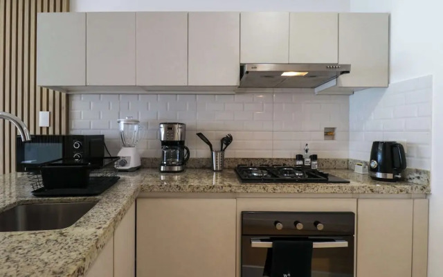 w Deluxe 1BR Duplex in the Heart of Barranco