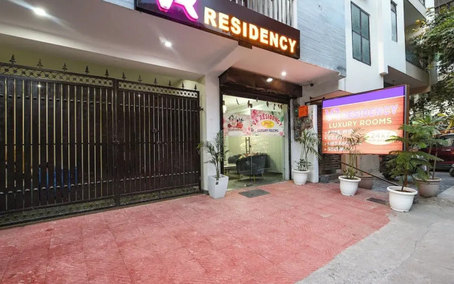 Fabhotel Vr Residency