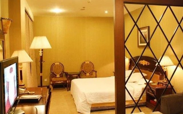 Royal Palace Hotel